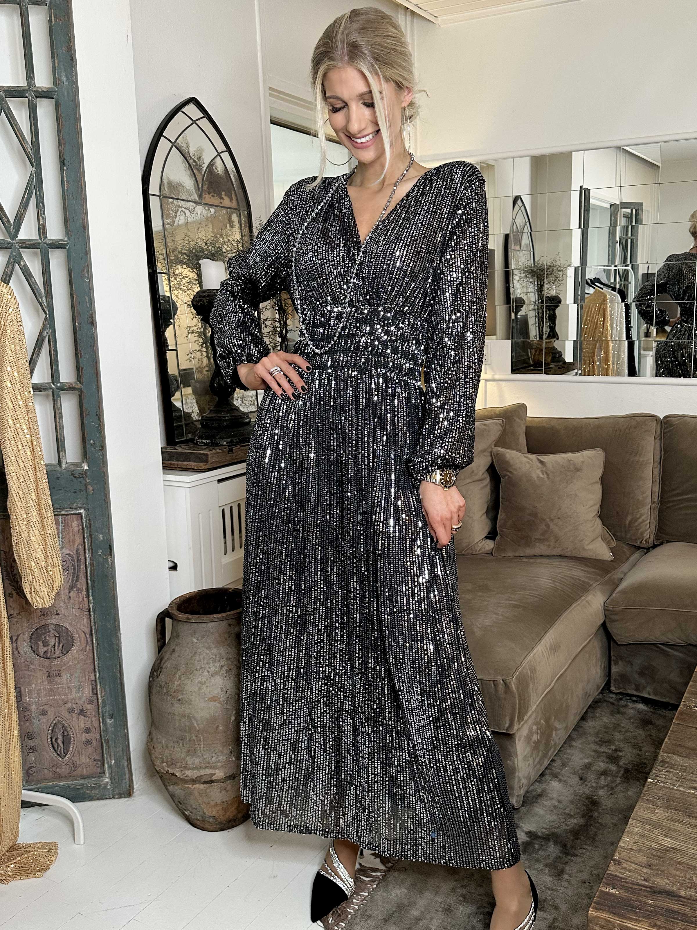 Pams Glitter L/S - Lång vacker klänning med paljetter